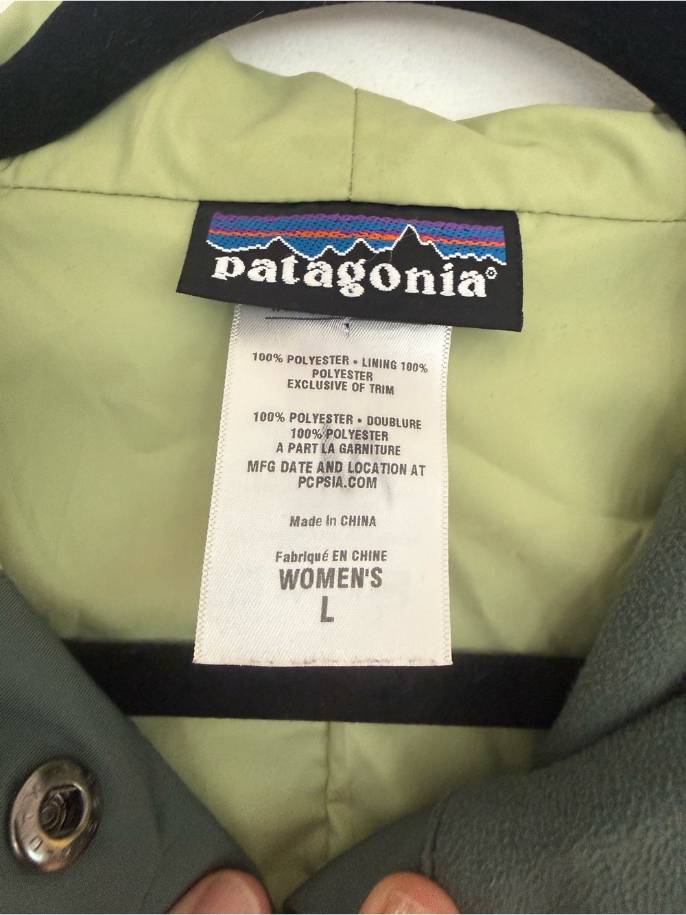Patagonia Women's Hooded Trench Coat - Green with Light Lime Lining - Picture 3 of 6
